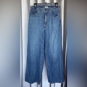 Levi’s Cinch Wide Leg High-Rise Jeans in Blue Wash